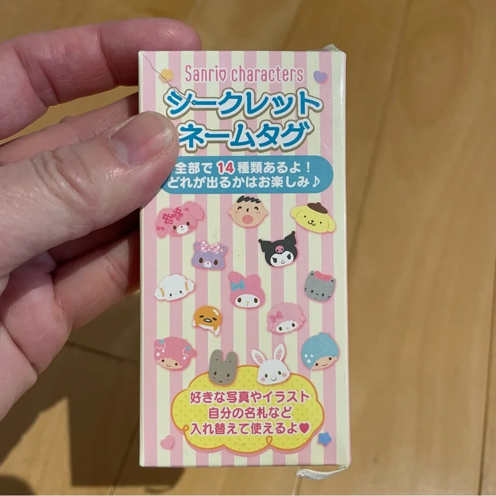 New sanrio name tag key chain - Picture 2 of 7